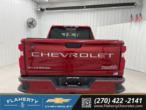 Used 2023 Chevrolet Silverado 2500 High Country w/ Z71 Off-Road Package AWD/4WD image 4