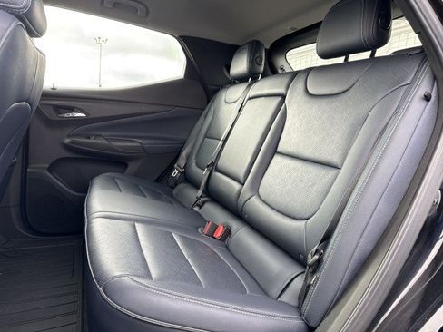 Certified 2022 Chevrolet Bolt EUV LT w/ Convenience Package image 23