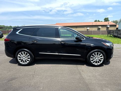 Used 2018 Buick Enclave Premium w/ Experience Buick Package image 7