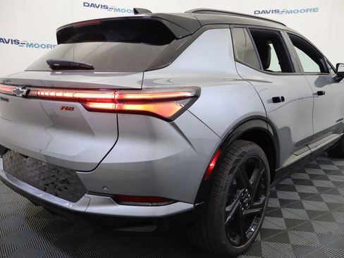 New 2026 Chevrolet Equinox EV RS image 5