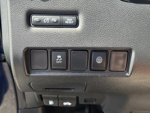 Used 2023 Nissan Murano S FWD image 22