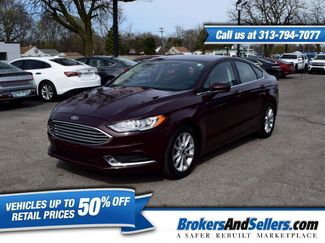 Used 2017 Ford Fusion SE w/ Fusion SE Technology Package image 1