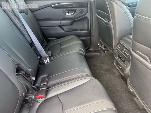 Certified 2025 Honda Pilot Touring image 28