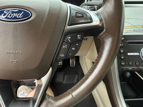 Used 2017 Ford Fusion Platinum image 29