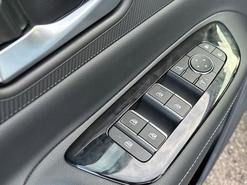 New 2026 Nissan Murano SV image 12