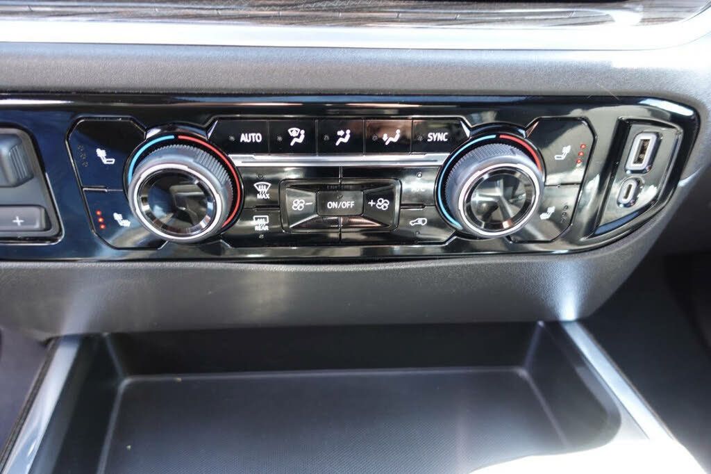 Used 2022 Chevrolet Silverado 1500 LT Trail Boss w/ LT Trail Boss Premium Package AWD/4WD image 54