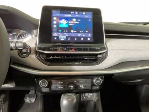 Used 2022 Jeep Compass Latitude AWD/4WD image 33