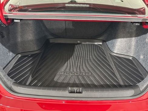 Used 2021 Honda Accord EX-L image 12