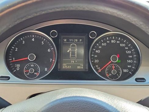 Used 2013 Volkswagen CC Lux image 26