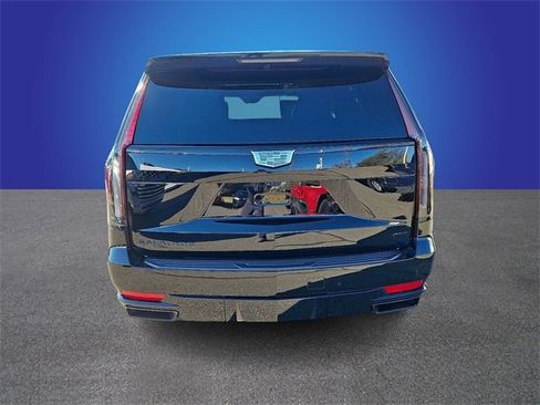 Certified 2024 Cadillac Escalade ESV Sport Platinum image 5