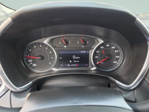 Used 2022 Chevrolet Equinox Premier AWD/4WD image 34