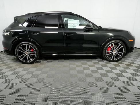 New 2026 Porsche Cayenne GTS image 30