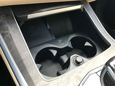 Used 2020 BMW X5 xDrive40i w/ Premium Package image 25