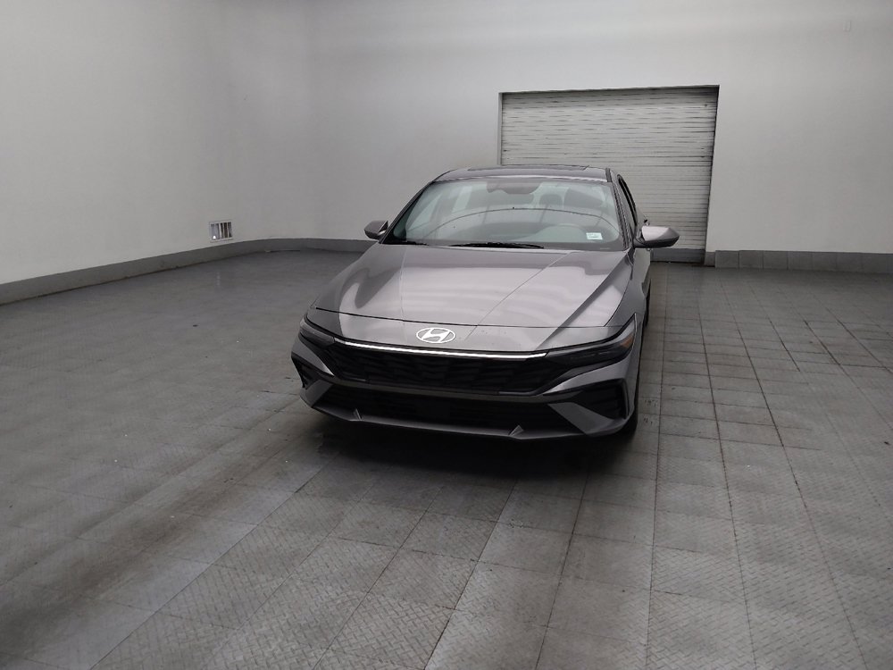 Used 2025 Hyundai Elantra SEL FWD image 15