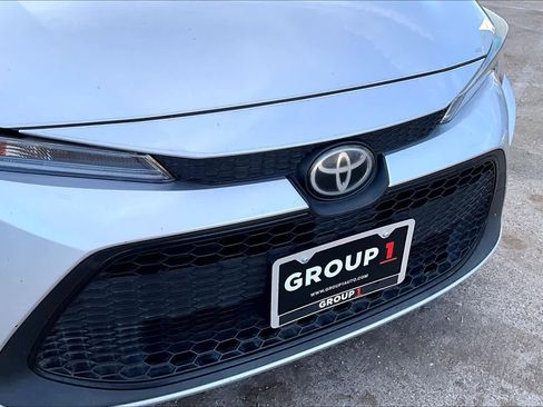 Used 2021 Toyota Corolla LE image 28