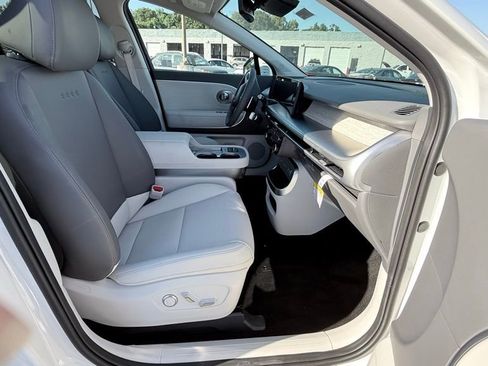 New 2026 Hyundai Ioniq 9 SEL image 22