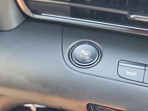 Certified 2026 Hyundai Elantra SEL w/ Cargo Package FWD image 10