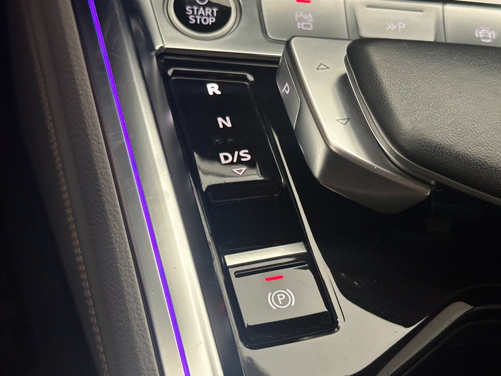 Used 2024 Audi Q8 e-tron Prestige w/ Prestige Package AWD/4WD image 20