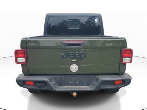 Used 2022 Jeep Gladiator Sport AWD/4WD image 4