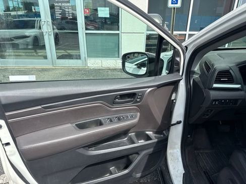 Used 2018 Honda Odyssey EX-L image 14