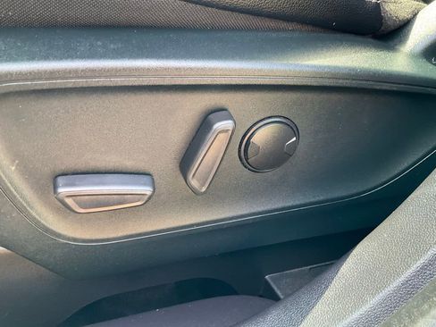 Used 2022 Ford Escape SEL w/ Technology Package AWD/4WD image 16