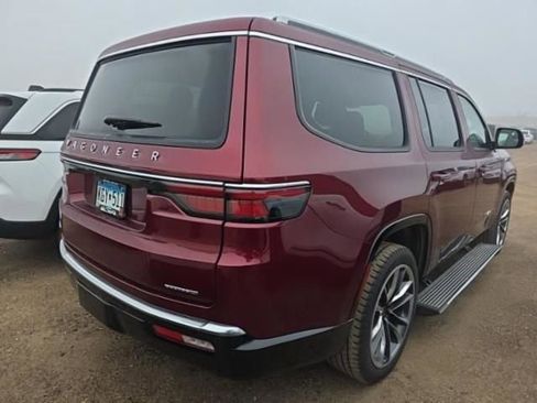 Used 2022 Jeep Wagoneer Series III w/ Premium Group I image 6