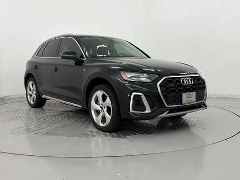 Used 2023 Audi Q5 2.0T Premium Plus w/ Premium Plus Package AWD/4WD image 7