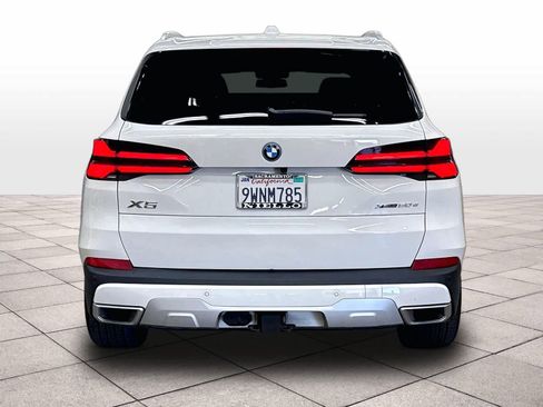 Used 2026 BMW X5 xDrive50e w/ Premium Package AWD/4WD image 7