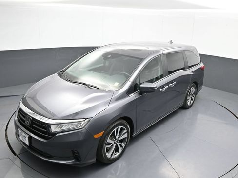 Certified 2024 Honda Odyssey Touring image 36