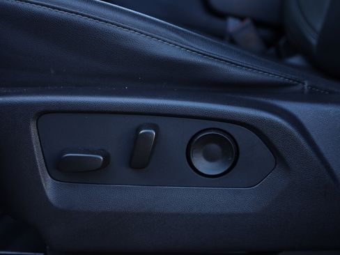 Used 2024 GMC Sierra 1500 SLT image 26