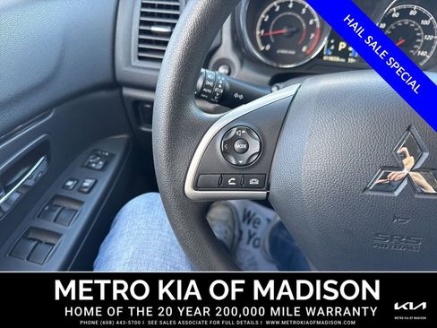 Used 2025 Mitsubishi Outlander Sport ES AWD/4WD image 17