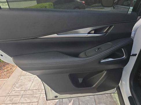 Certified 2026 INFINITI QX60 Luxe w/ Cargo Package FWD image 10