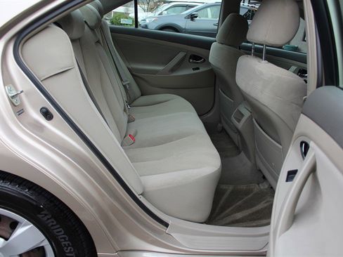 Used 2009 Toyota Camry LE image 20