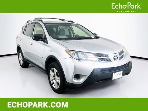 Used 2015 Toyota RAV4 LE image 1