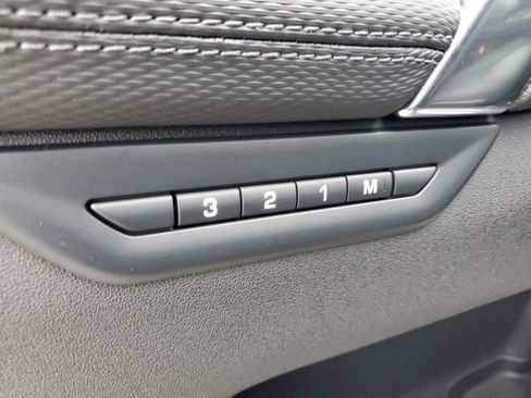 Used 2025 Land Rover Discovery Sport Dynamic SE AWD/4WD image 22