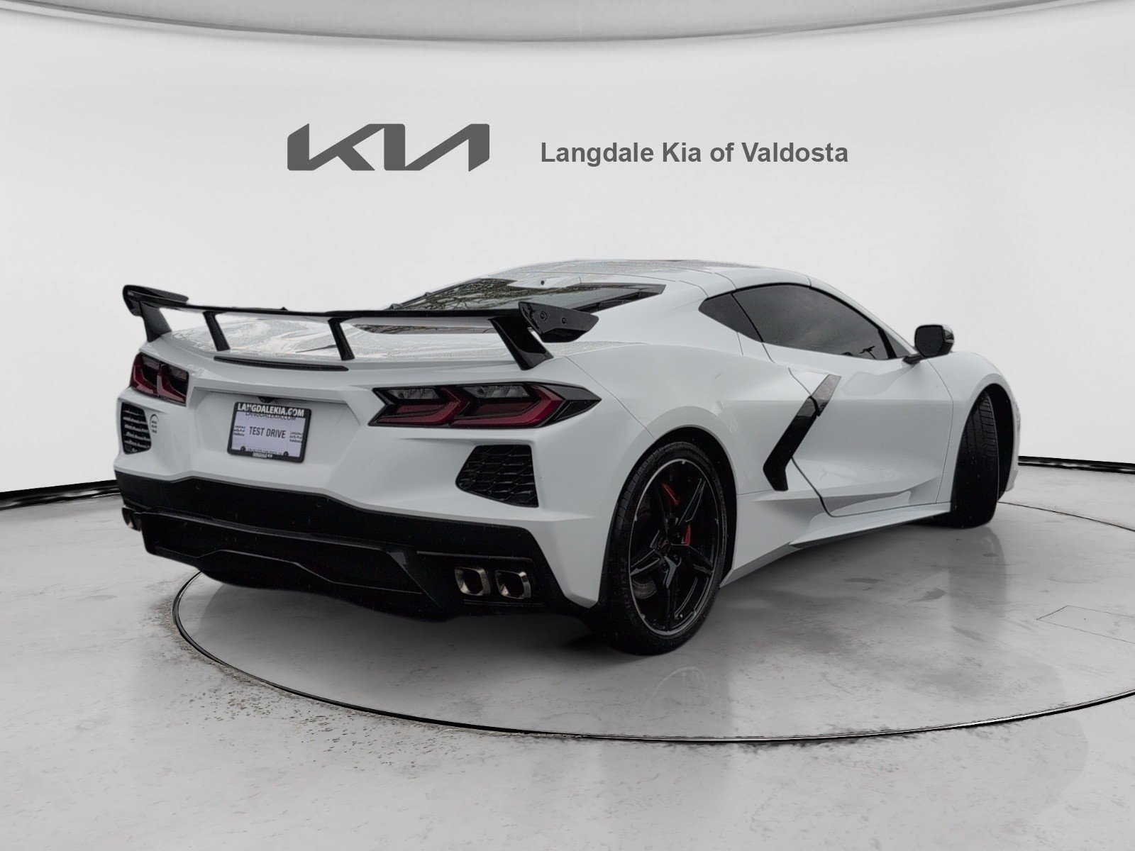 Used 2021 Chevrolet Corvette Stingray Preferred Cpe w/ Z51 Performance Package RWD image 4