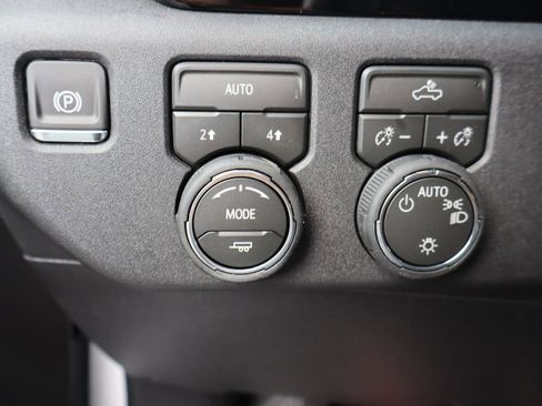 New 2026 Chevrolet Silverado 1500 LT AWD/4WD image 14