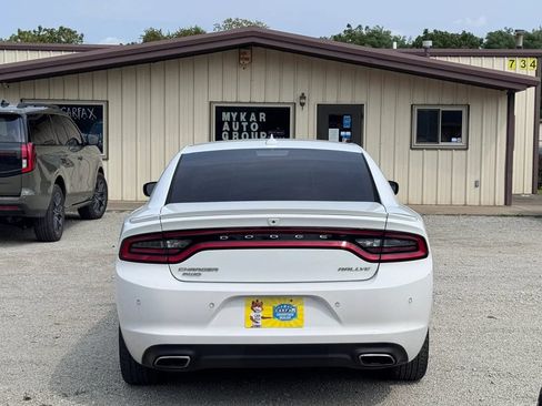 Used 2017 Dodge Charger SXT w/ AWD Plus Group image 11