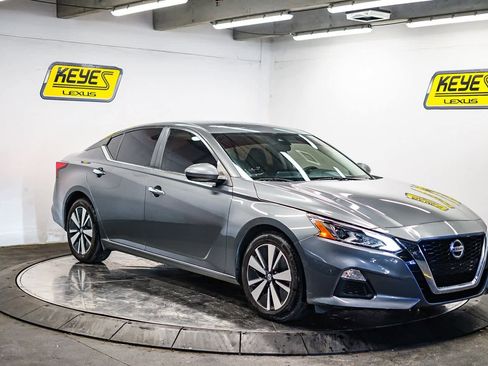 Used 2022 Nissan Altima 2.5 SV image 5