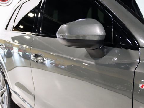 Used 2021 Audi Q3 2.0T Premium Plus w/ Premium Plus Package image 9