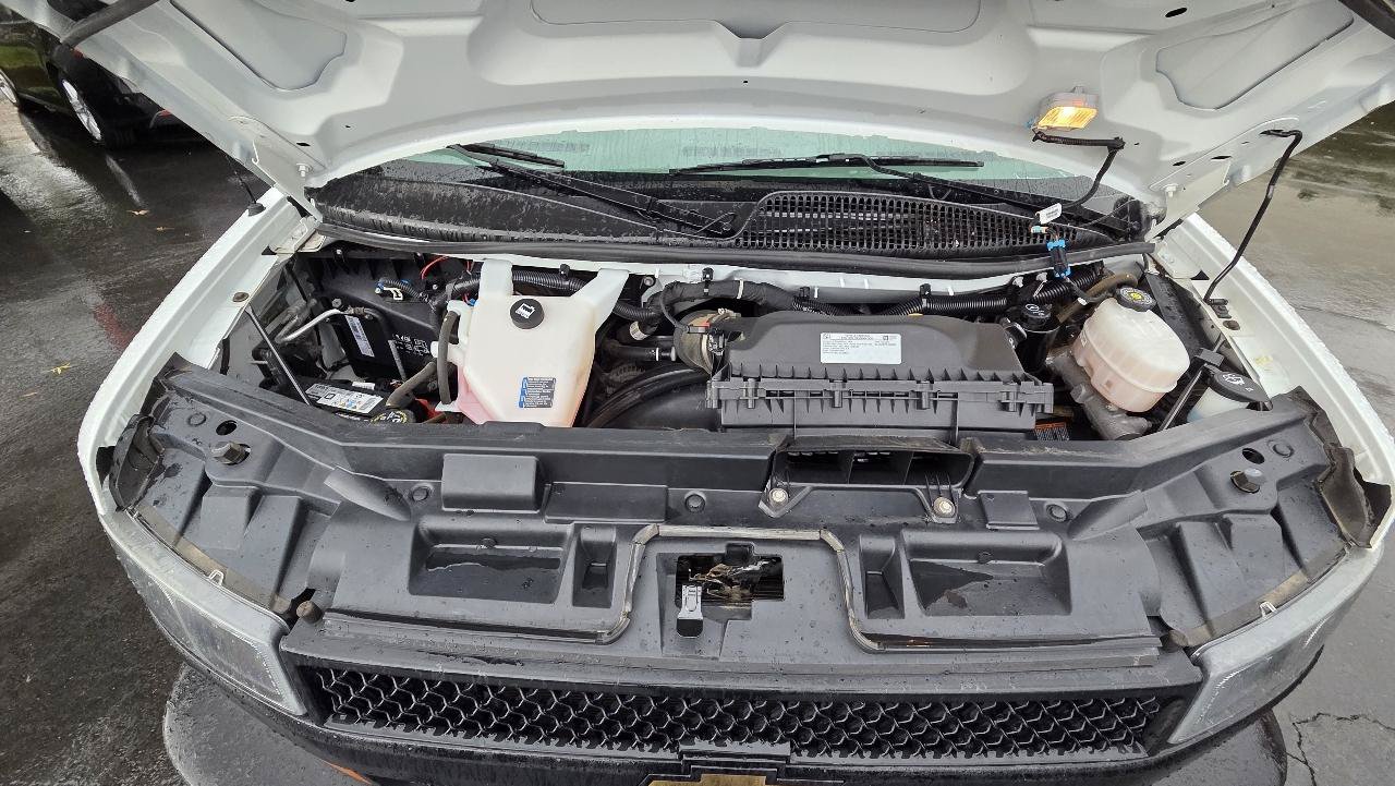 Used 2020 Chevrolet Express 3500 LS RWD image 20