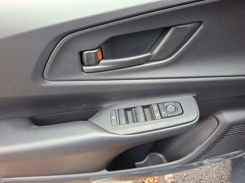 New 2026 Toyota Prius Plug-In Hybrid image 7