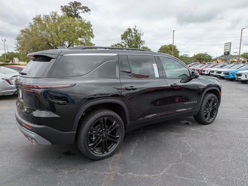 New 2026 Chevrolet Traverse LT w/ Driver Confidence Package FWD image 23