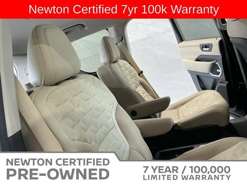 Used 2025 Nissan Armada Platinum w/ Convenience Package RWD image 33