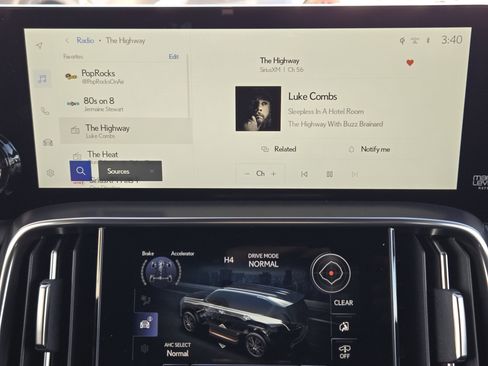 New 2026 Lexus LX 700h Luxury w/ Appearance Package image 12