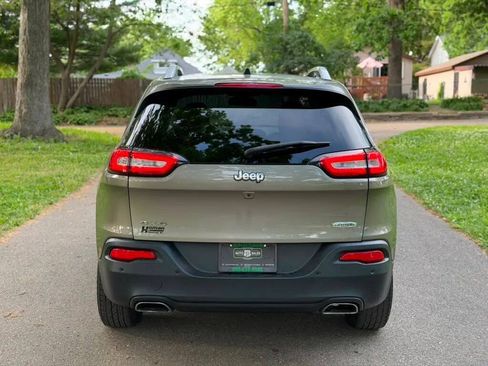 Used 2017 Jeep Cherokee Latitude w/ Safety/Convenience Group AWD/4WD image 5