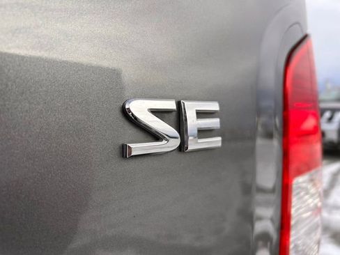 Used 2008 Nissan Pathfinder SE w/ Leather Pkg image 10