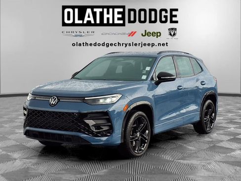 Used 2025 Volkswagen Tiguan SE R-Line AWD/4WD image 1