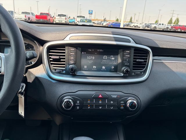 Used 2020 Kia Sorento LX AWD/4WD image 17