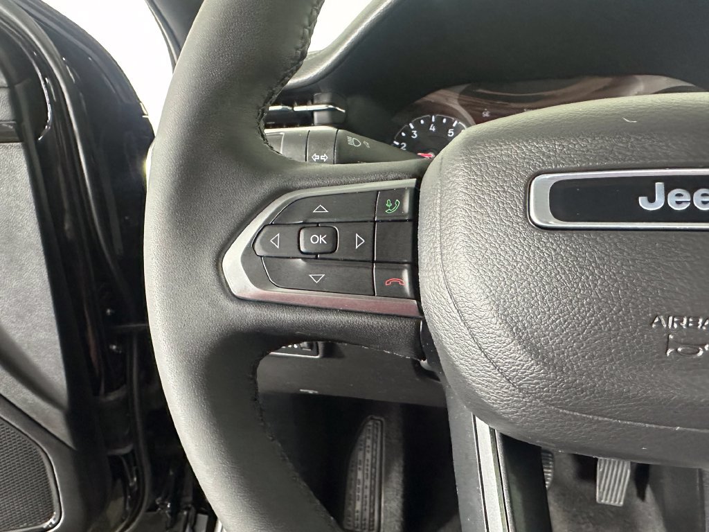 Used 2023 Jeep Compass Limited AWD/4WD image 12